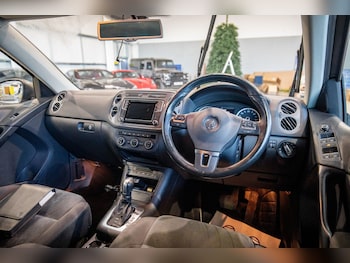 Used Volkswagen Tiguan 2015 for sale - 76823632: Photo