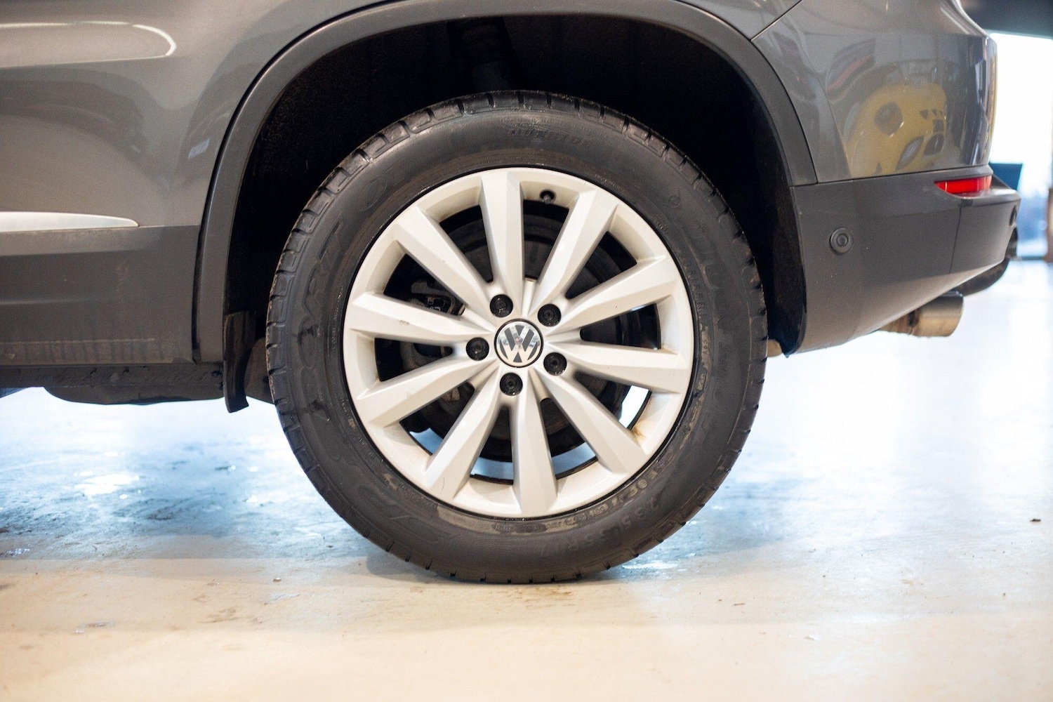 Used Volkswagen Tiguan 2015 for sale - 76823632: Photo 4