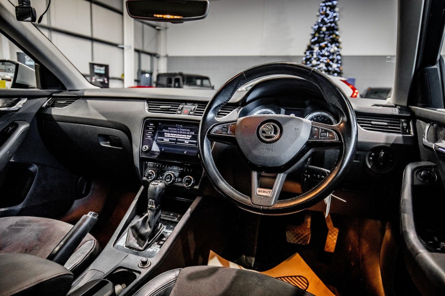 Used Skoda Octavia 2017 for sale - 77074157: Photo 2