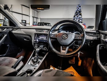 Used Skoda Octavia 2017 for sale - 77074157: Photo