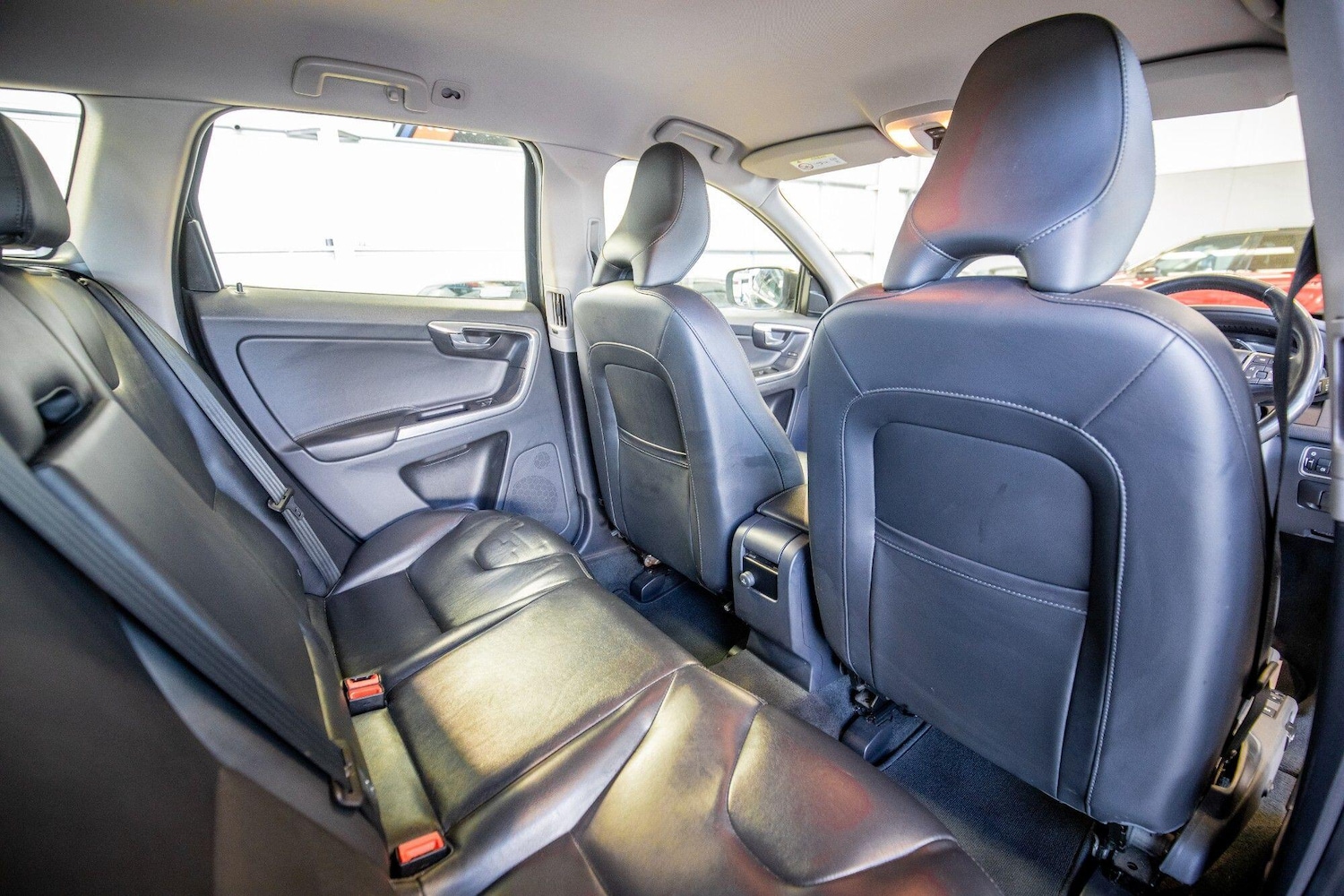 Used Volvo XC60 2017 for sale - 76823963: Photo 14