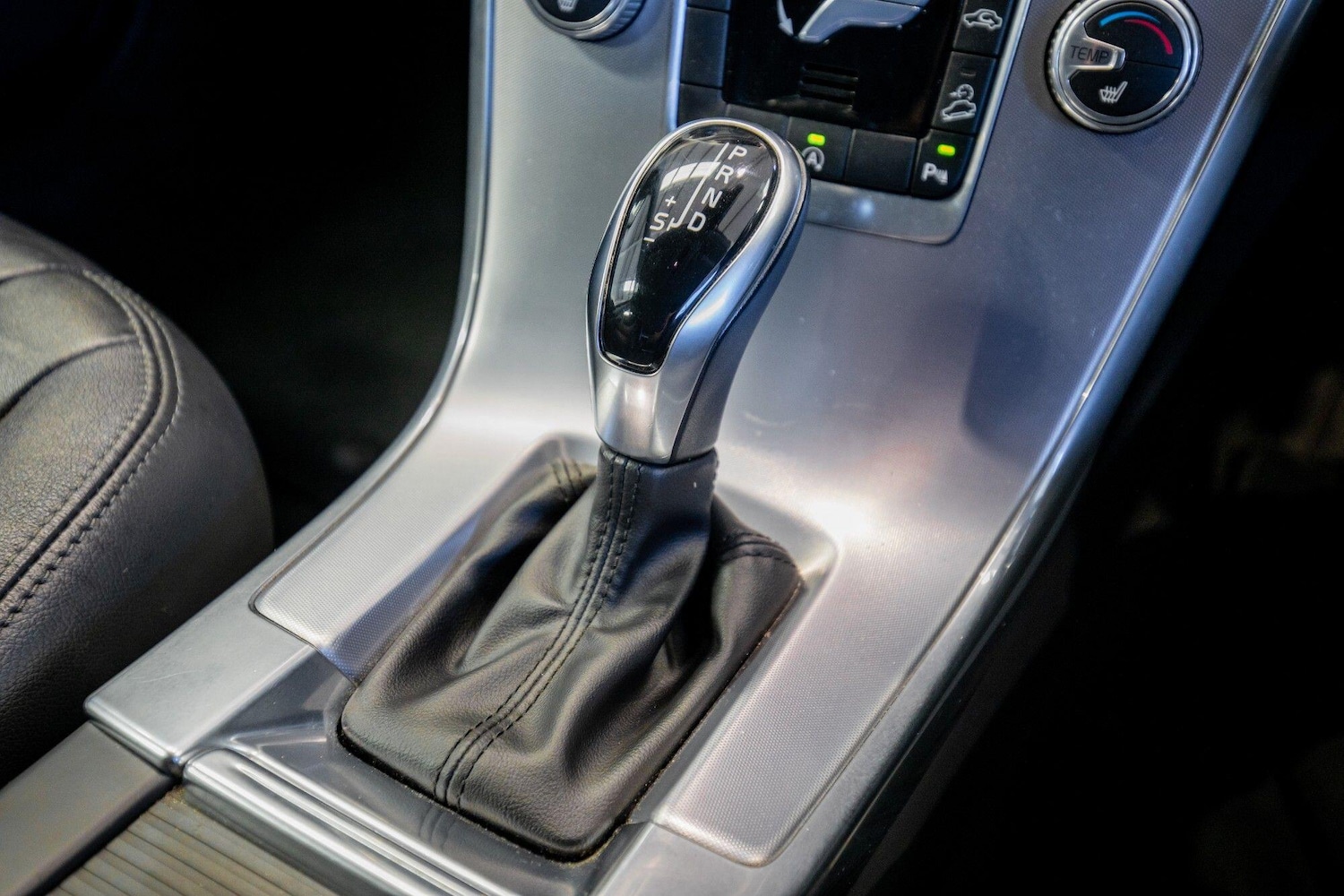 Used Volvo XC60 2017 for sale - 76823963: Photo 29