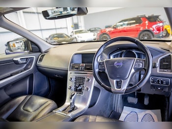 Used Volvo XC60 2017 for sale - 76823963: Photo