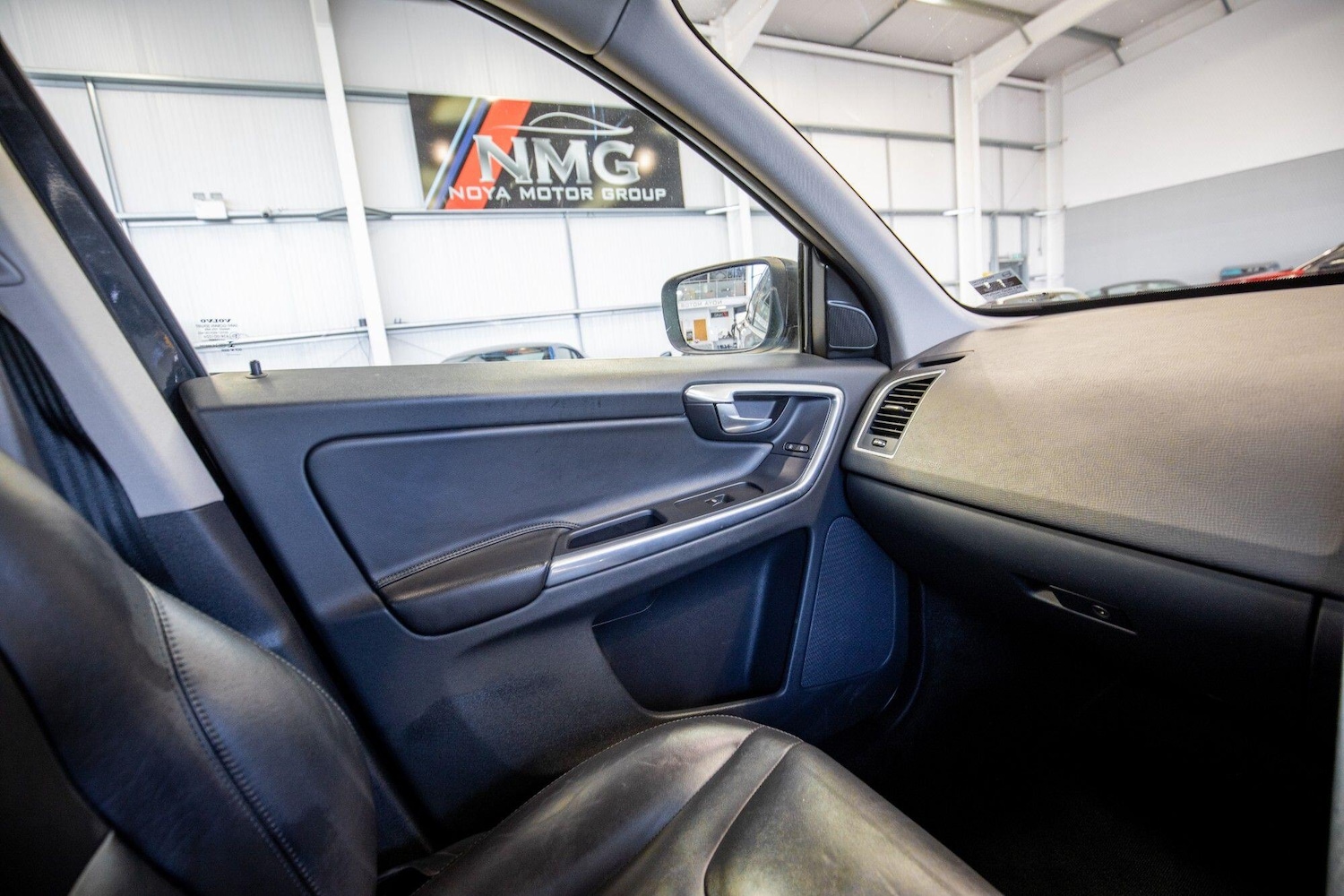 Used Volvo XC60 2017 for sale - 76823963: Photo 31