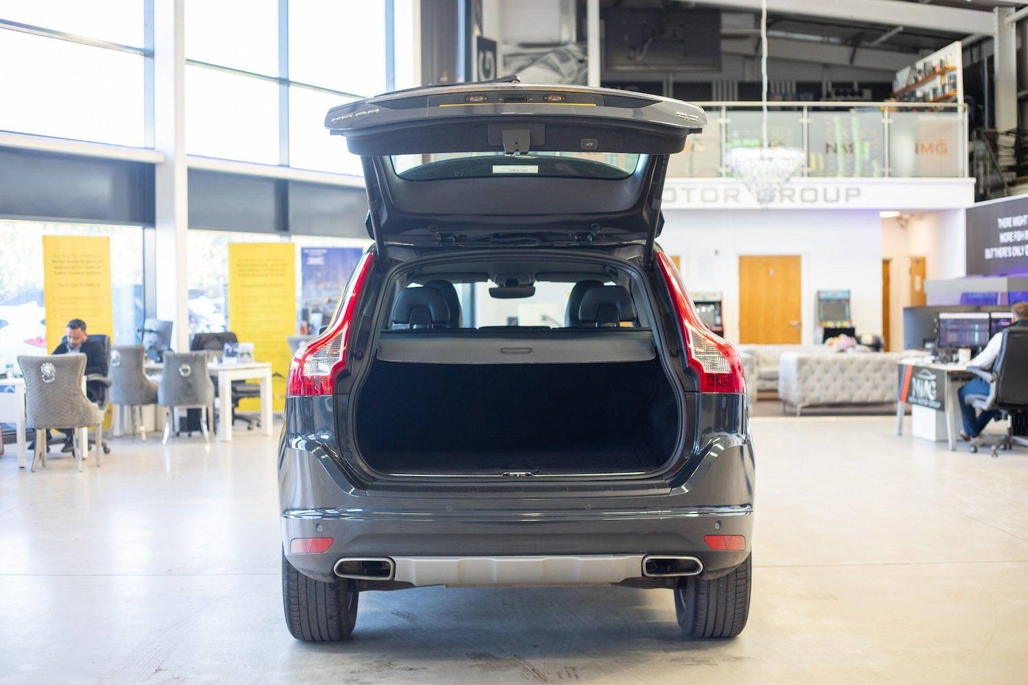 Used Volvo XC60 2017 for sale - 76823963: Photo 37