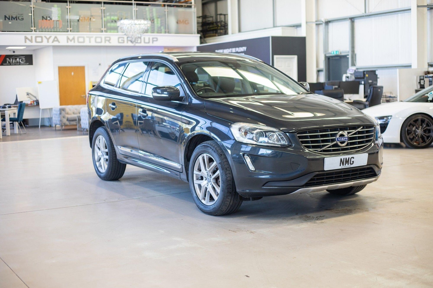 Used Volvo XC60 2017 for sale - 76823963: Photo 8