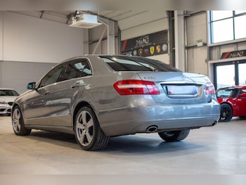Used Mercedes-Benz E Class 2009 for sale - 77799016: Photo
