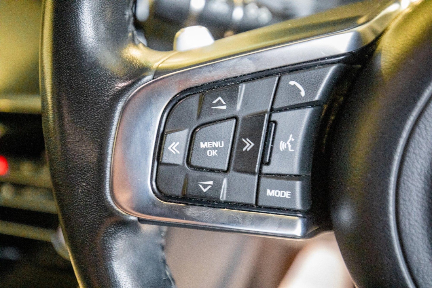 Used Jaguar F-Pace 2019 for sale - 77351854: Photo 17