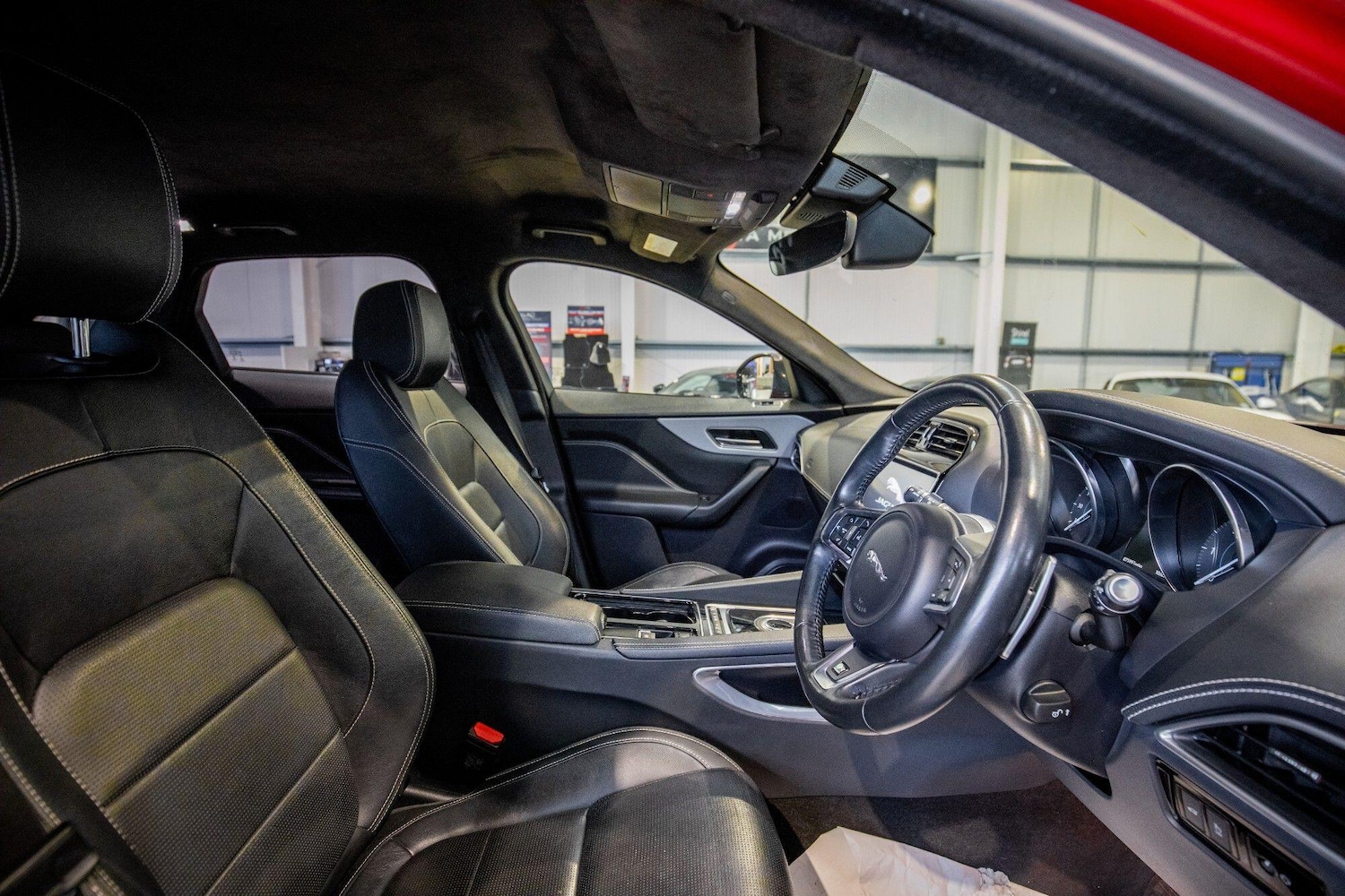 Used Jaguar F-Pace 2019 for sale - 77351854: Photo 3