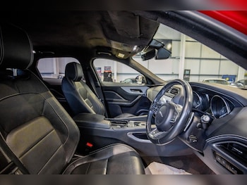 Used Jaguar F-Pace 2019 for sale - 77351854: Photo