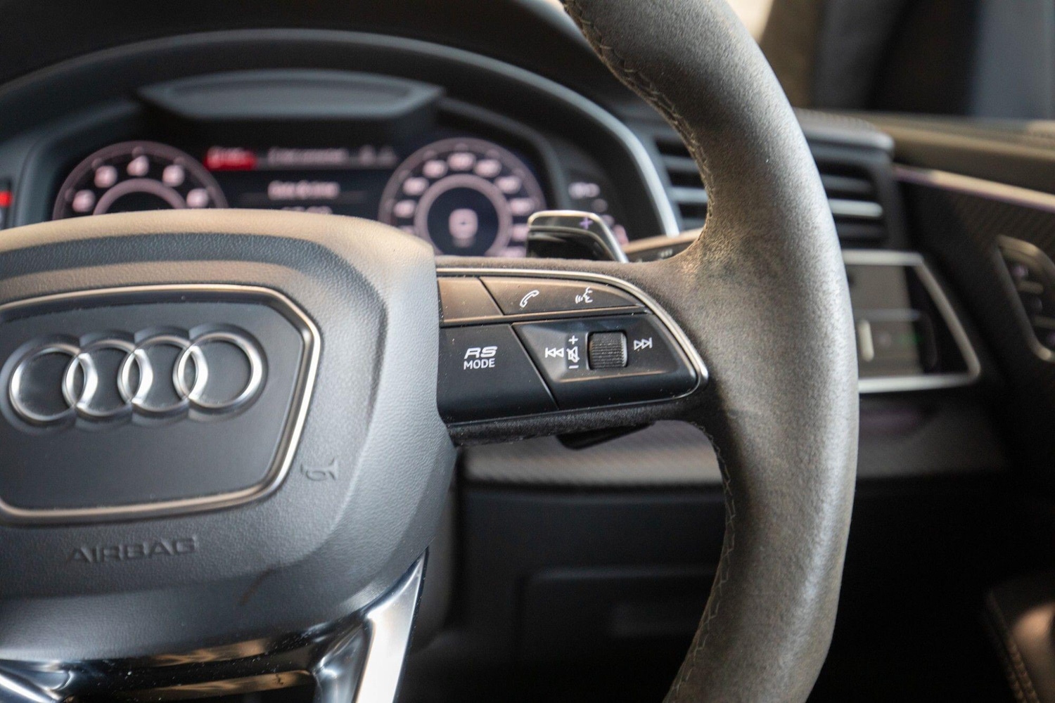 Used Audi RS Q8 2020 for sale - 78073167: Photo 19