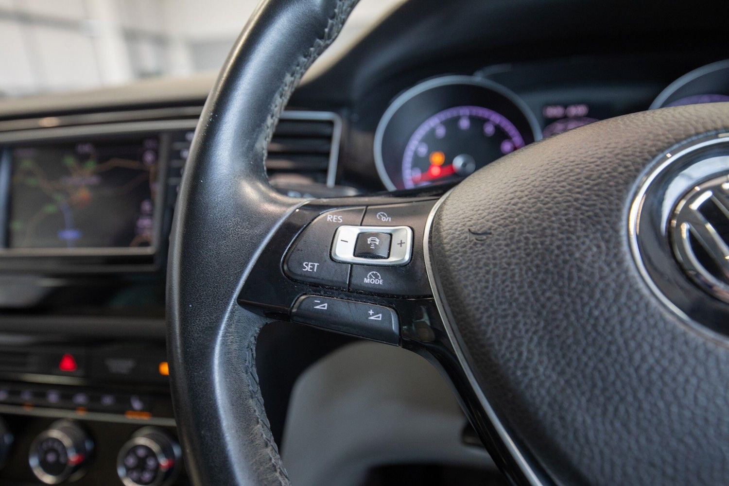 Used Volkswagen Golf SV for sale - 76825230: Photo 30