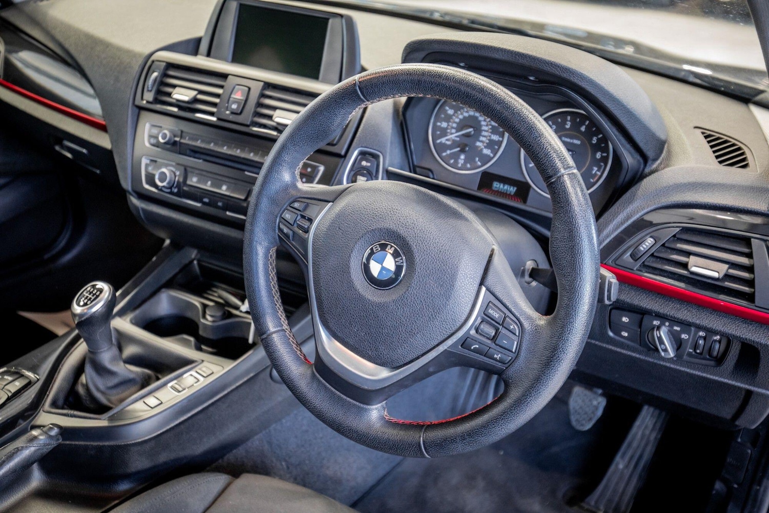 Used BMW 1 Series 2014 for sale - 77957979: Photo 2