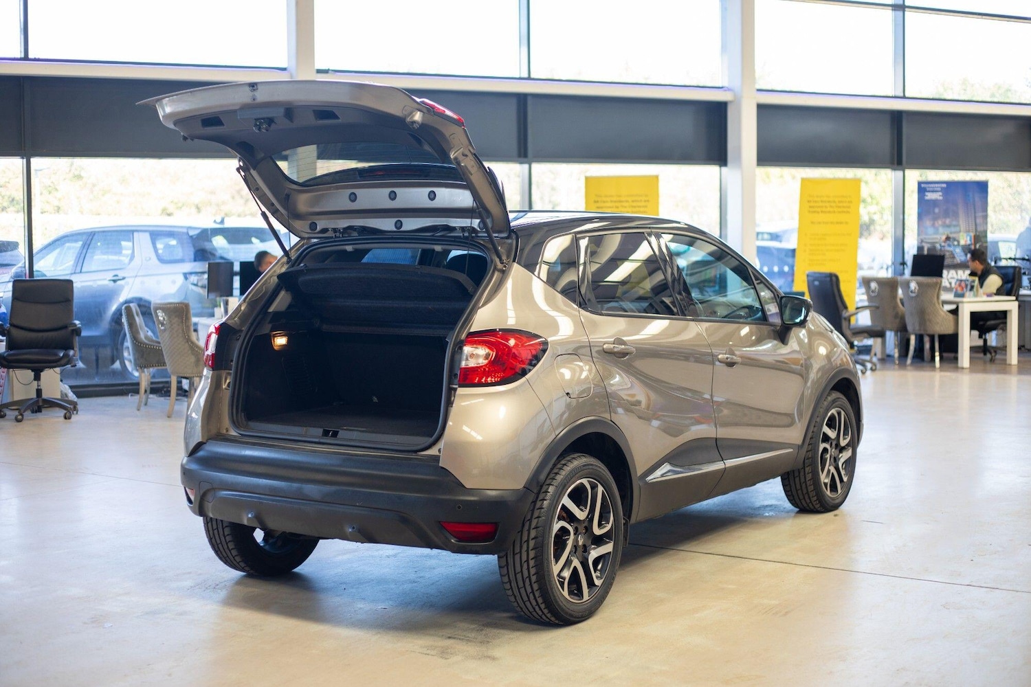 Used Renault Captur 2016 for sale - 76823818: Photo 36