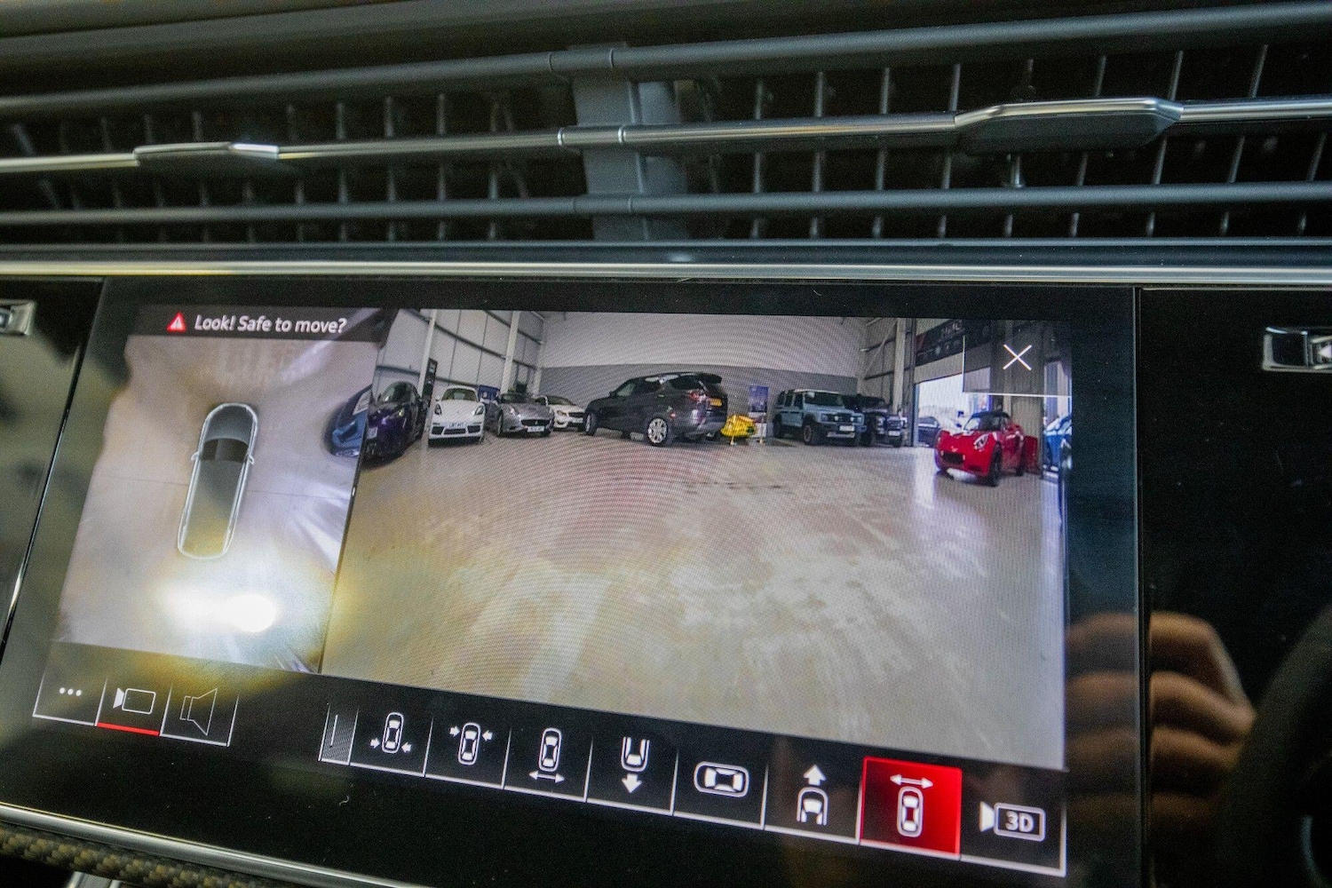 Used Audi RS Q8 for sale - 76825170: Photo 64