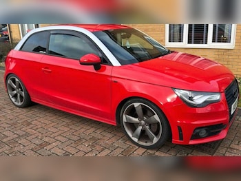 2013 (63) - 2.0 TDI Black Edition 3dr