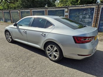 Used Skoda Superb 2018 for sale - 79884253: Photo