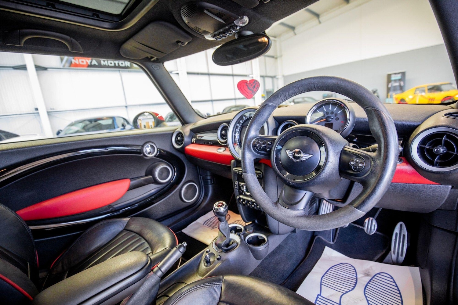 Used MINI Hatch for sale - 78204975: Photo 2