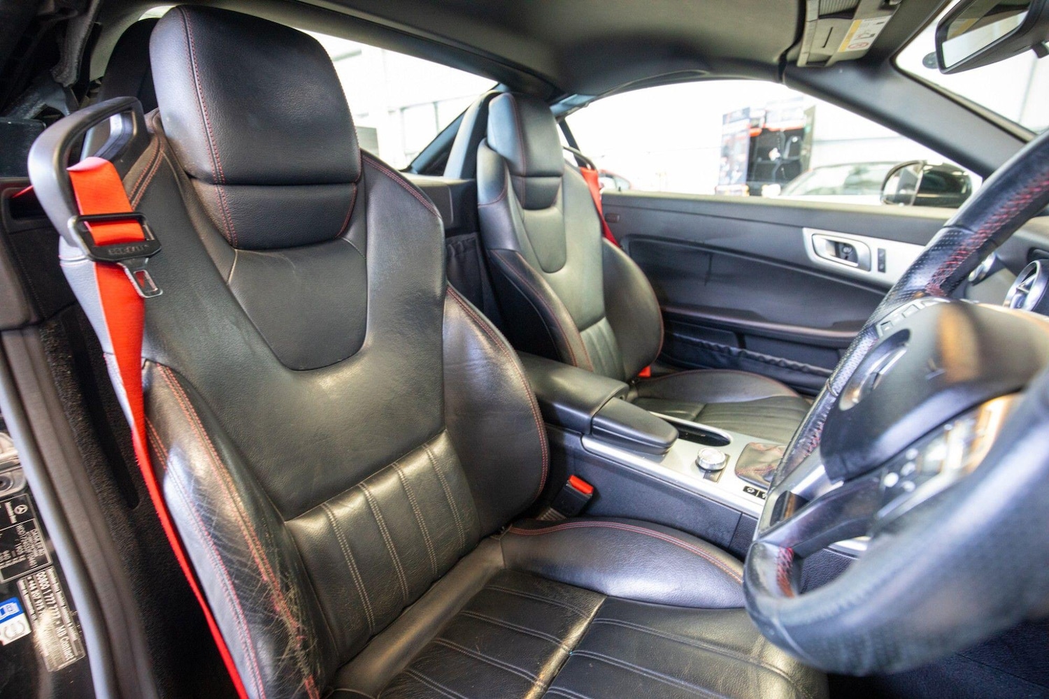 Used Mercedes-Benz SLK 2015 for sale - 78033785: Photo 11