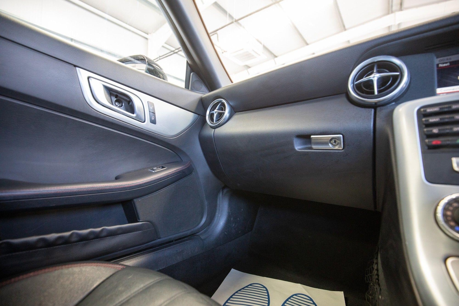 Used Mercedes-Benz SLK 2015 for sale - 78033785: Photo 23