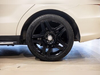 Used Mercedes-Benz M Class 2015 for sale - 76823512: Photo