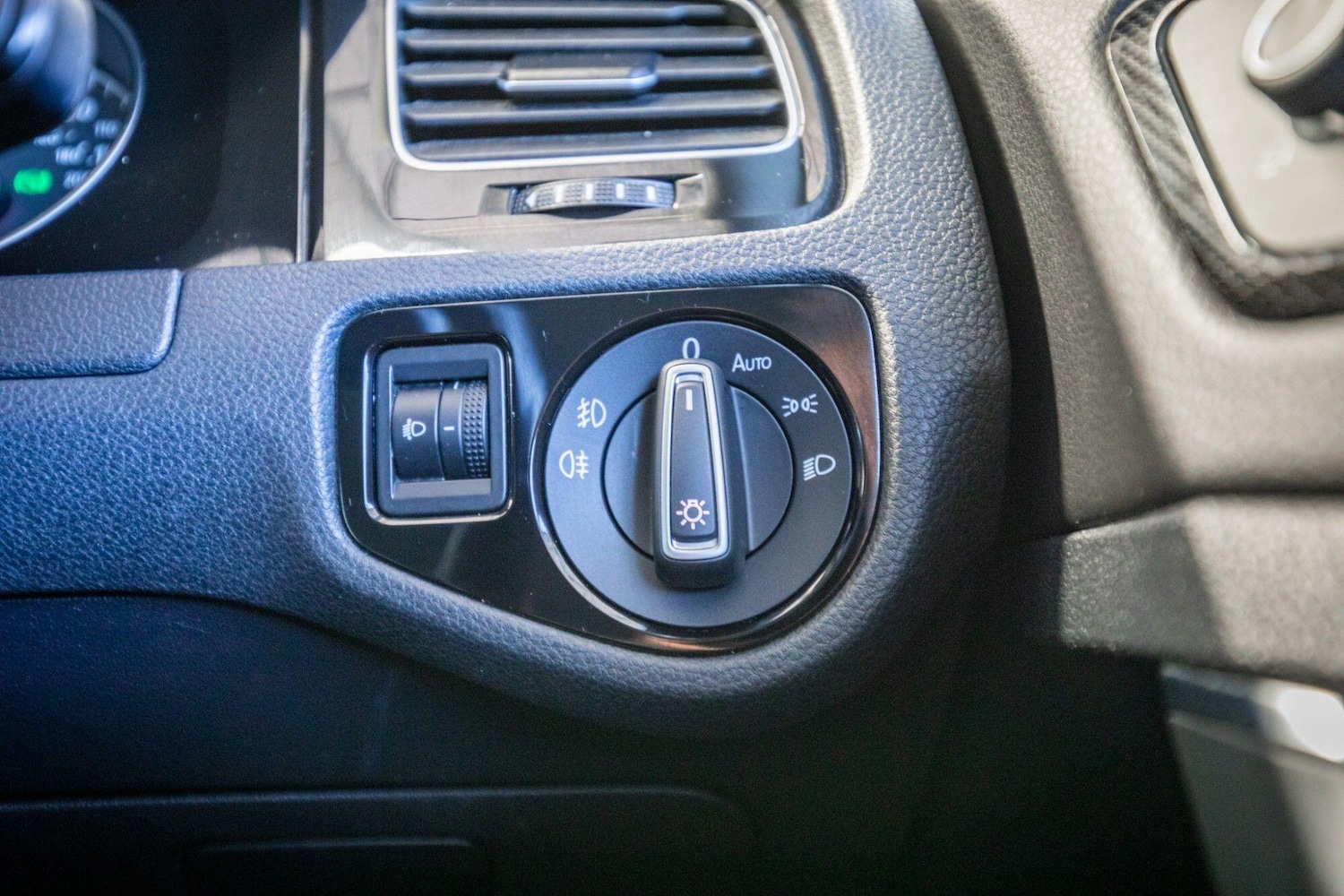 Used Volkswagen Golf 2014 for sale - 78063007: Photo 23