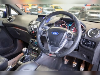 Used Ford Fiesta 2014 for sale - 78287856: Photo