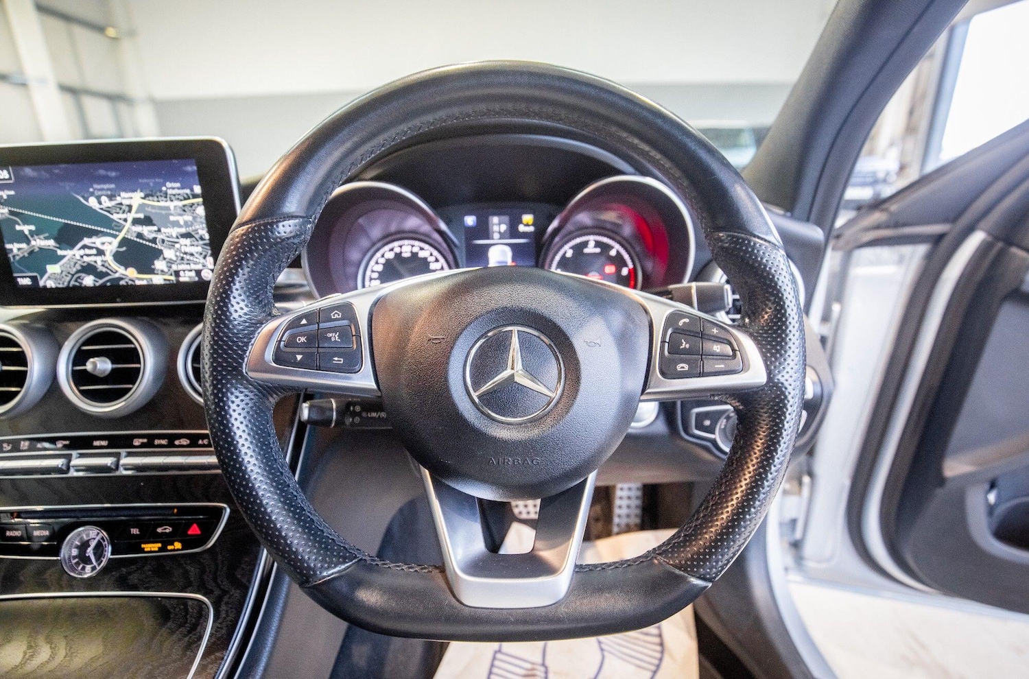 Used Mercedes-Benz C Class 2018 for sale - 76825173: Photo 24