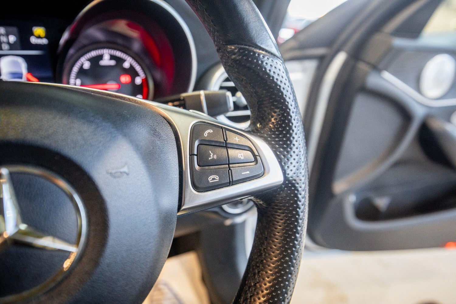 Used Mercedes-Benz C Class 2018 for sale - 76825173: Photo 25