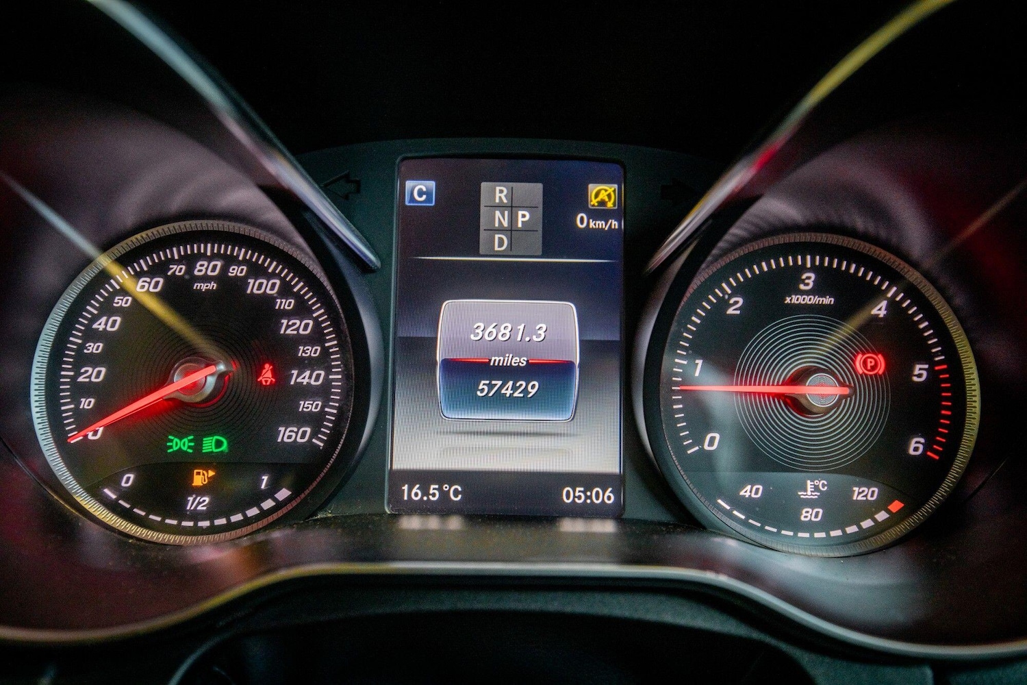 Used Mercedes-Benz C Class 2018 for sale - 76825173: Photo 31