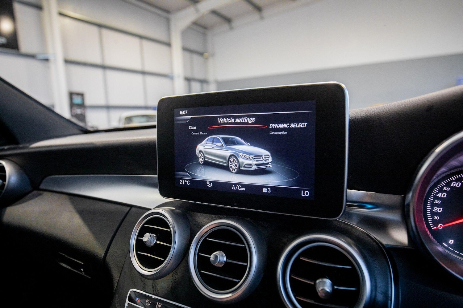 Used Mercedes-Benz C Class 2018 for sale - 76825173: Photo 39