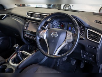 Used Nissan Qashqai 2017 for sale - 78058392: Photo