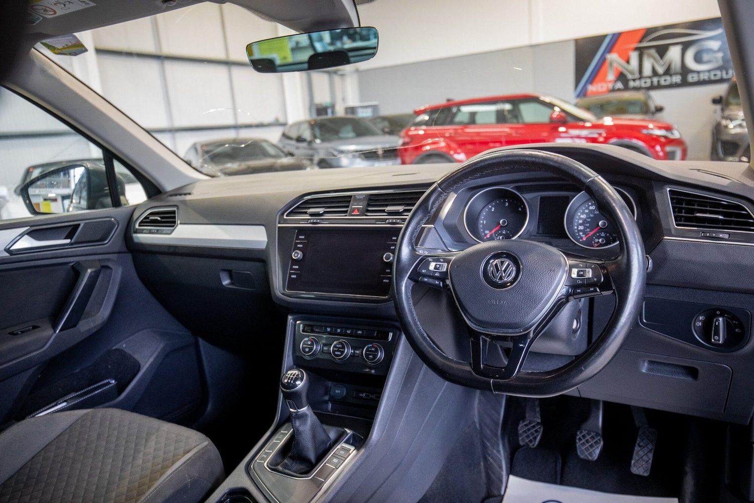 Used Volkswagen Tiguan 2018 for sale - 77351687: Photo 2