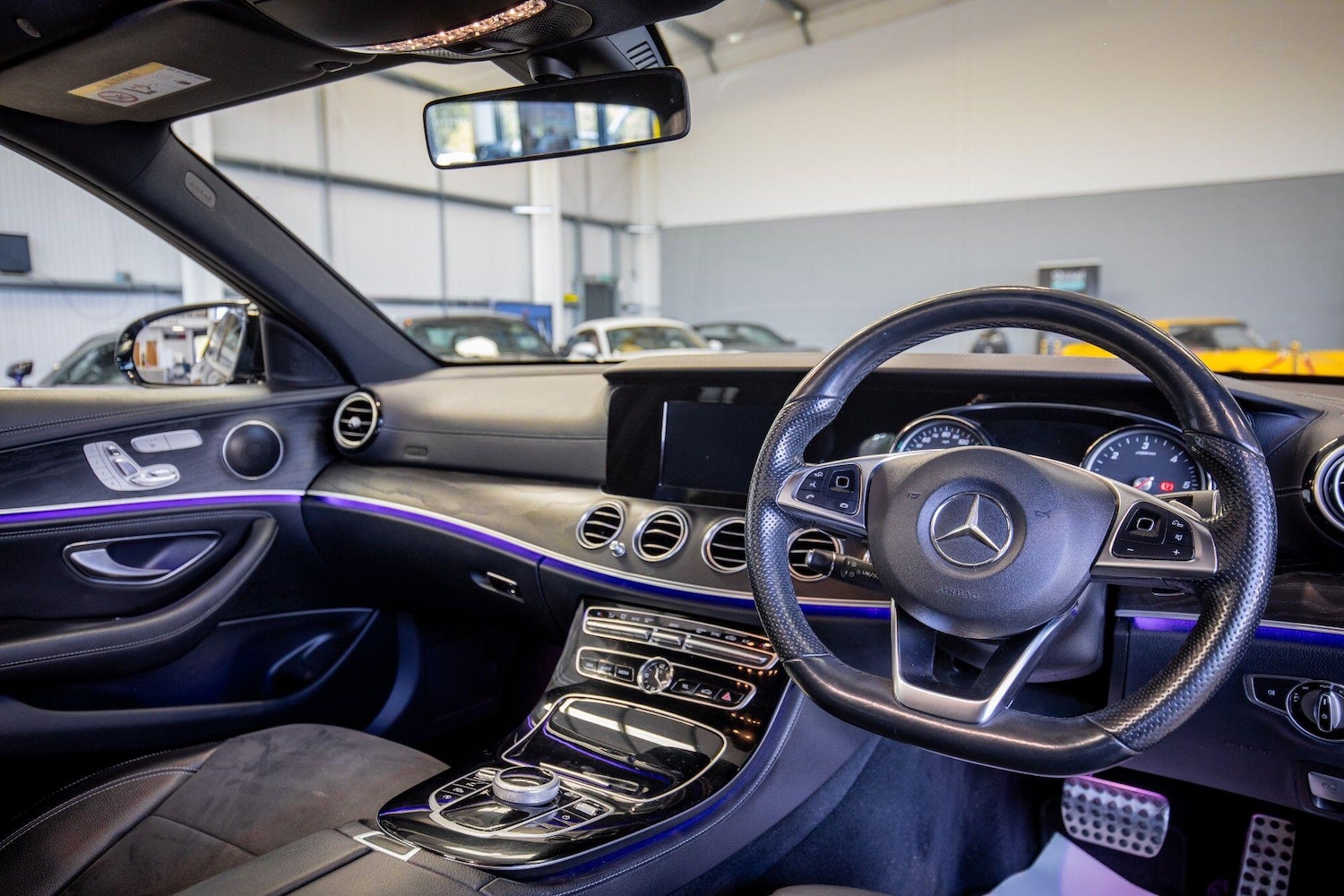 Used Mercedes-Benz E Class 2016 for sale - 76823901: Photo 2