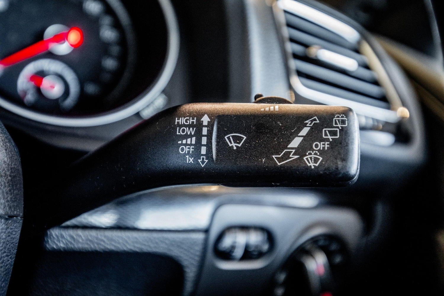 Used Volkswagen Scirocco 2017 for sale - 77130895: Photo 19