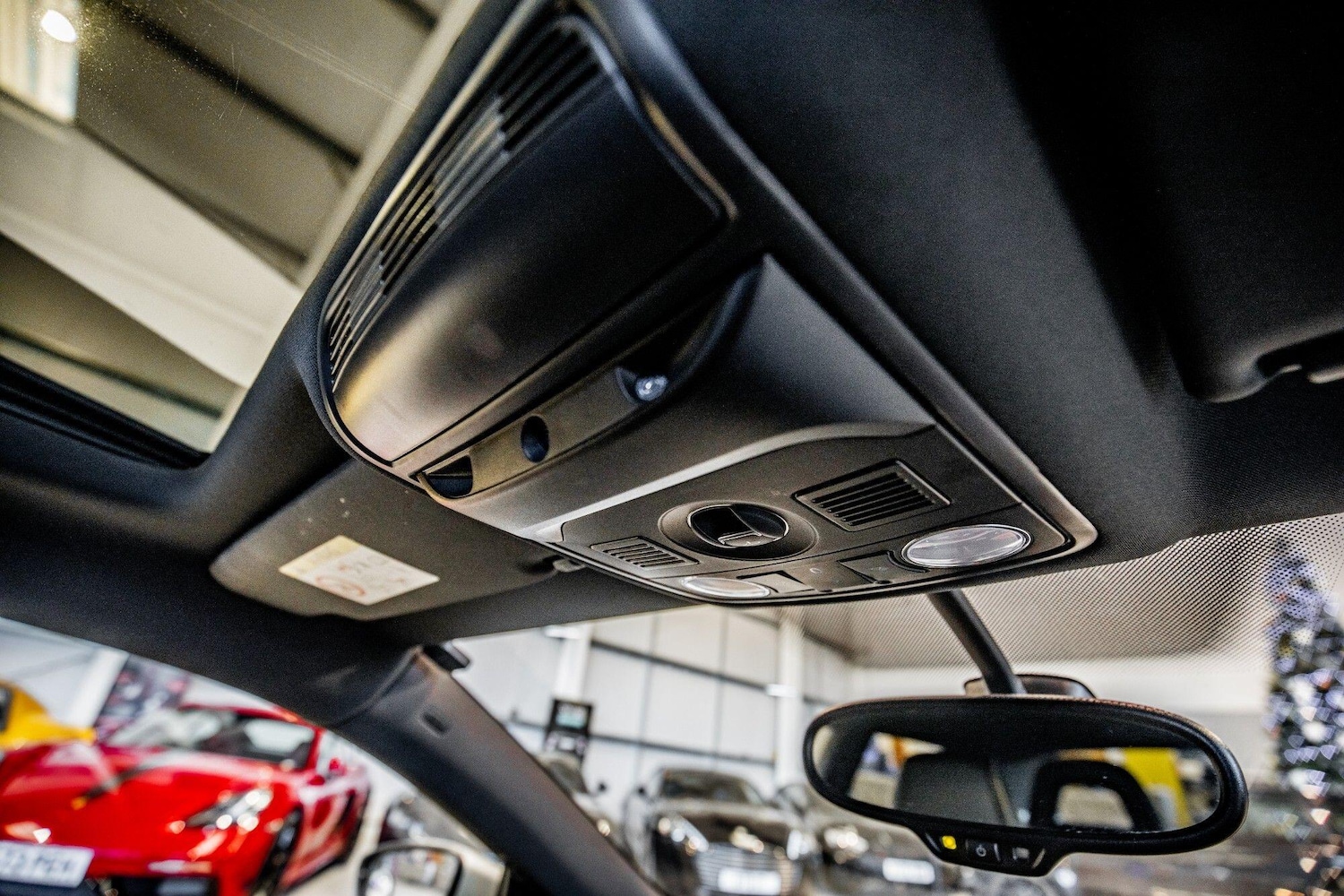 Used Volkswagen Scirocco 2017 for sale - 77130895: Photo 29