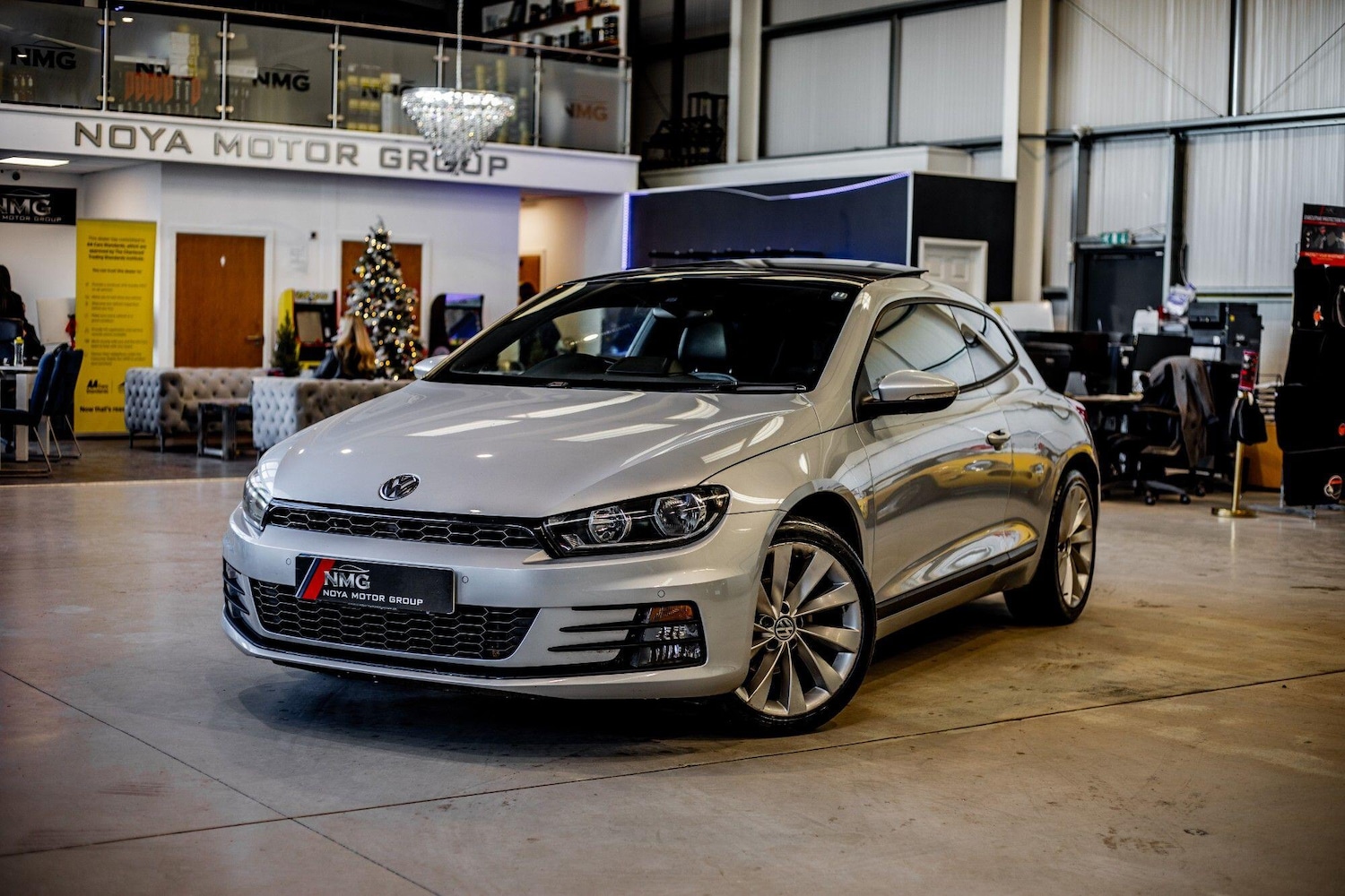 Used Volkswagen Scirocco 2017 for sale - 77130895: Photo 6