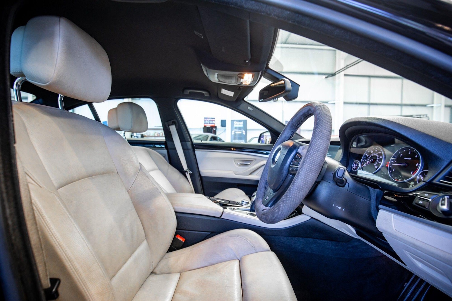 Used BMW 5 Series for sale - 78205266: Photo 3