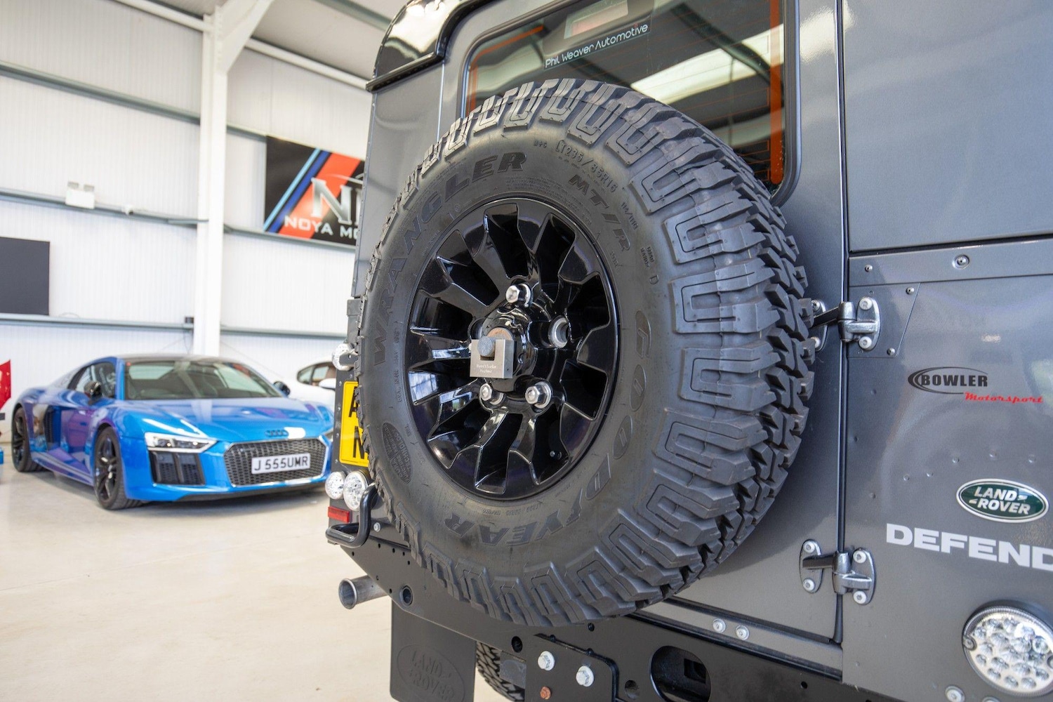 Used Land Rover Defender for sale - 76825186: Photo 11