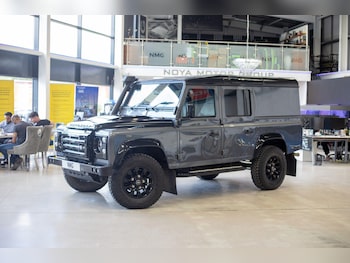 Used Land Rover Defender 2015 for sale - 76825186: Photo
