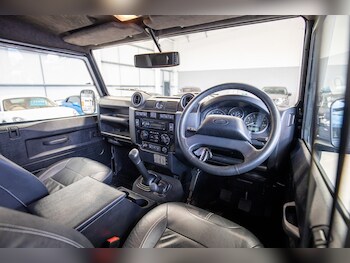 Used Land Rover Defender 2015 for sale - 76825186: Photo