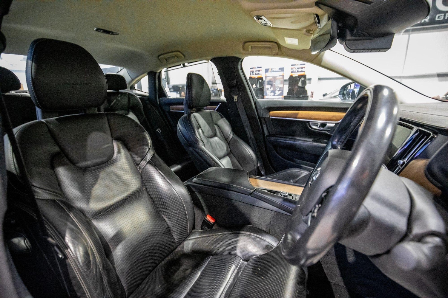 Used Volvo S90 for sale - 76825178: Photo 3