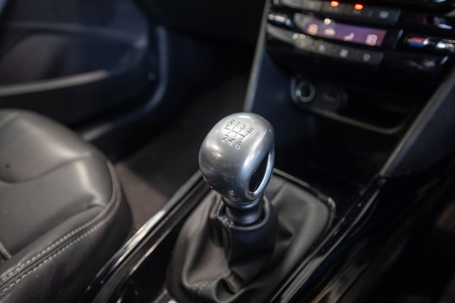 Used Peugeot 2008 for sale - 77304955: Photo 24