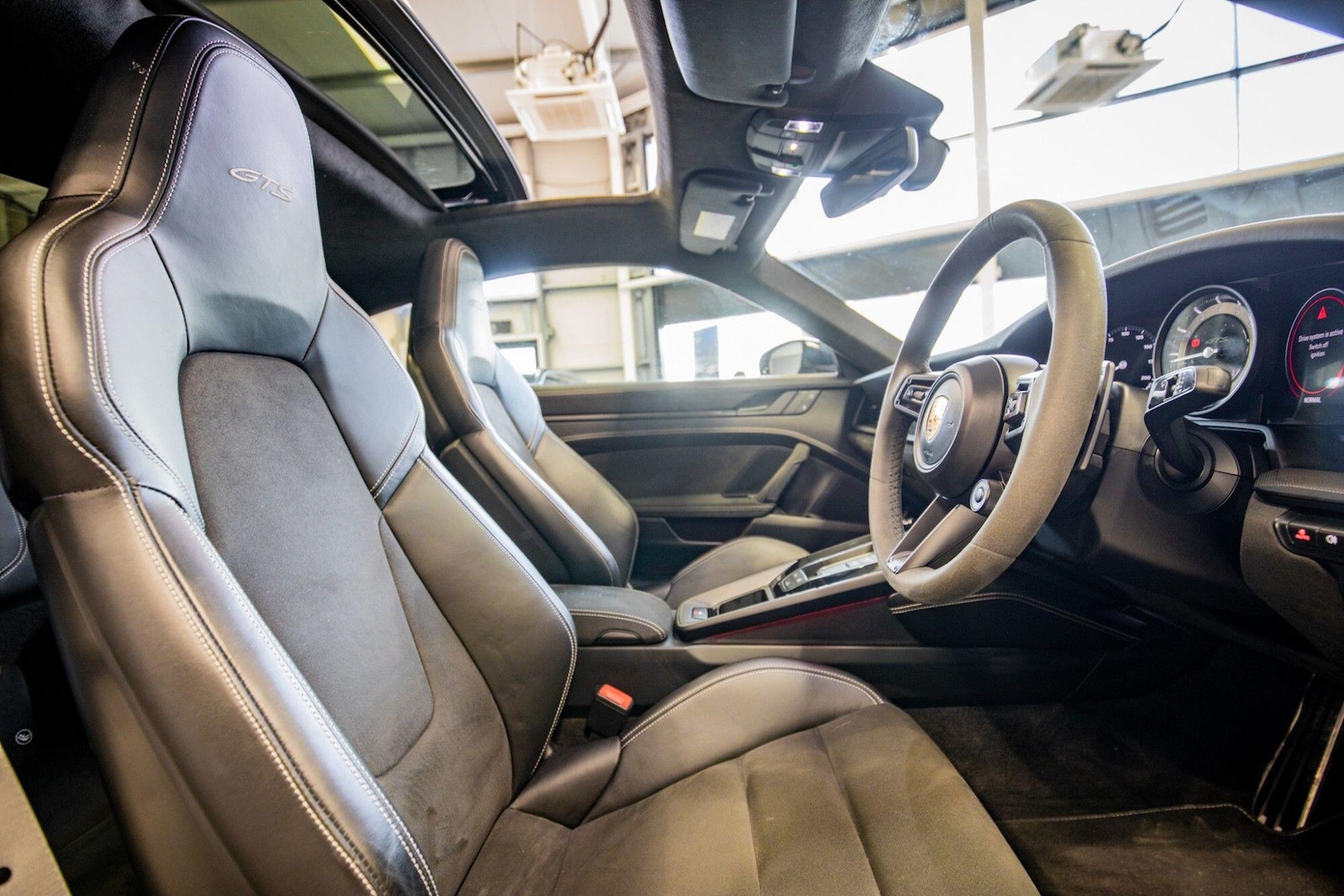 Used Porsche 911 2022 for sale - 78115015: Photo 20