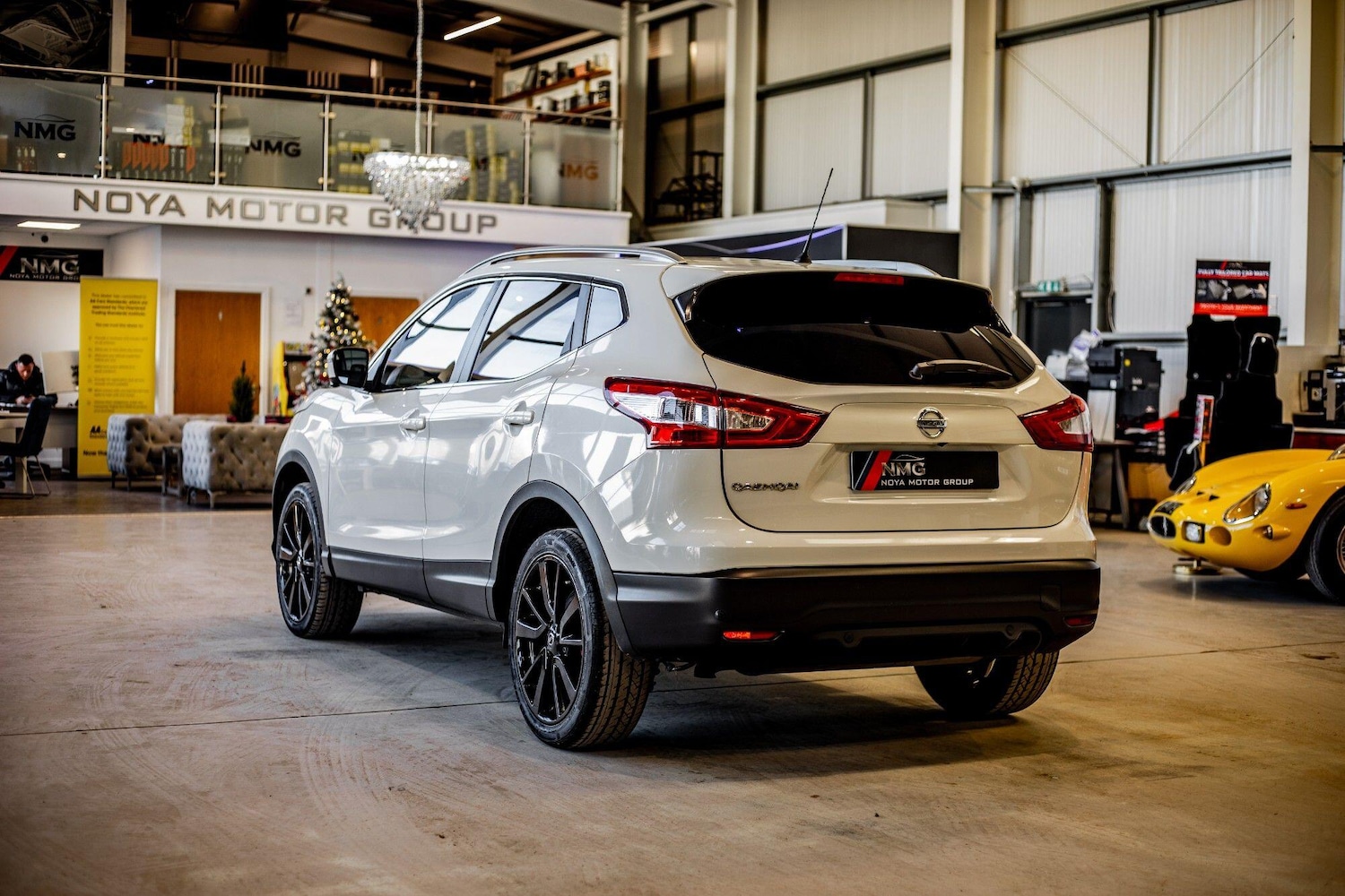 Used Nissan Qashqai 2017 for sale - 77230472: Photo 32
