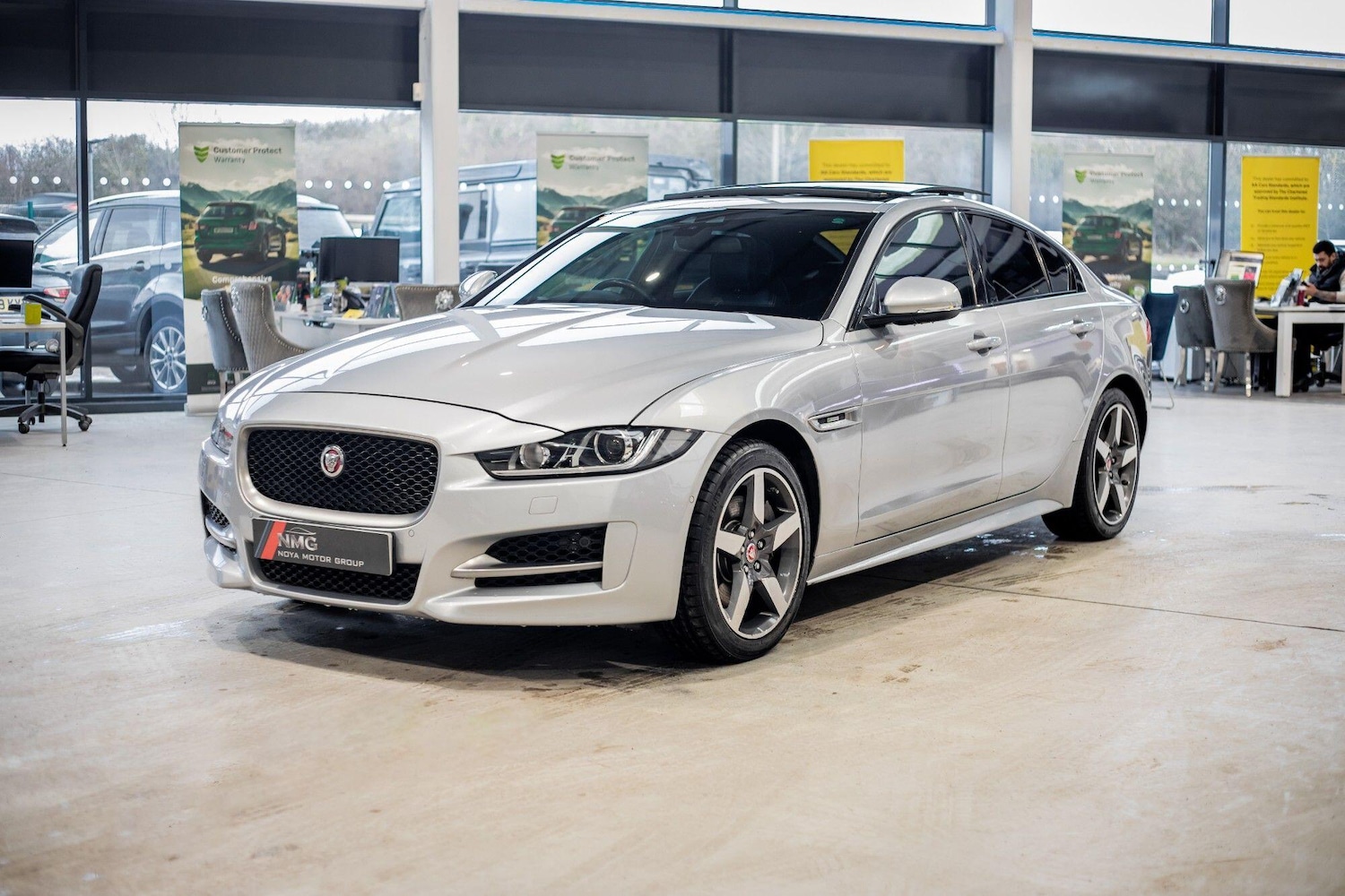 Used Jaguar XE 2017 for sale - 77109080: Photo 10