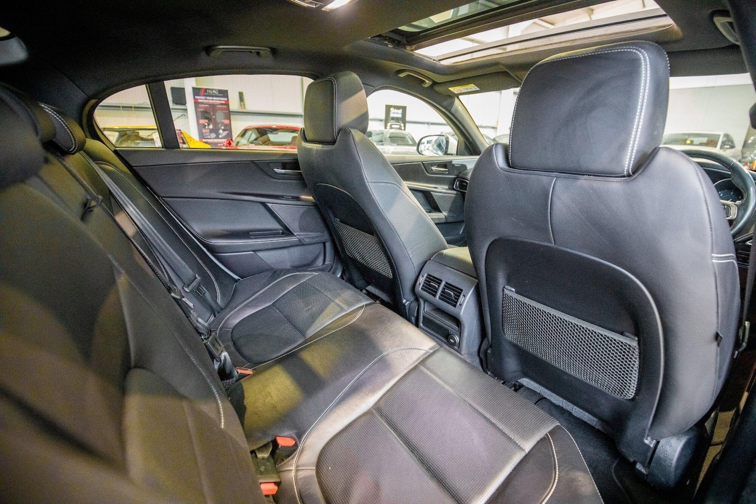 Used Jaguar XE 2017 for sale - 77109080: Photo 14