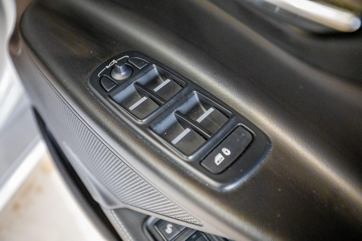 Used Jaguar XE 2017 for sale - 77109080: Photo 16