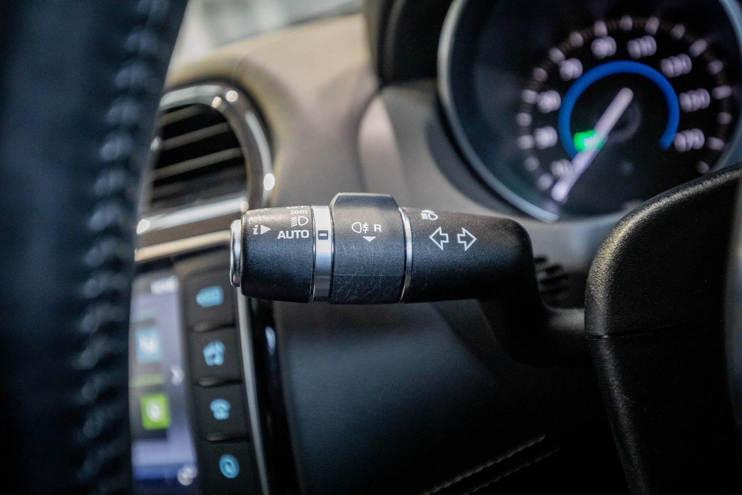 Used Jaguar XE 2017 for sale - 77109080: Photo 24