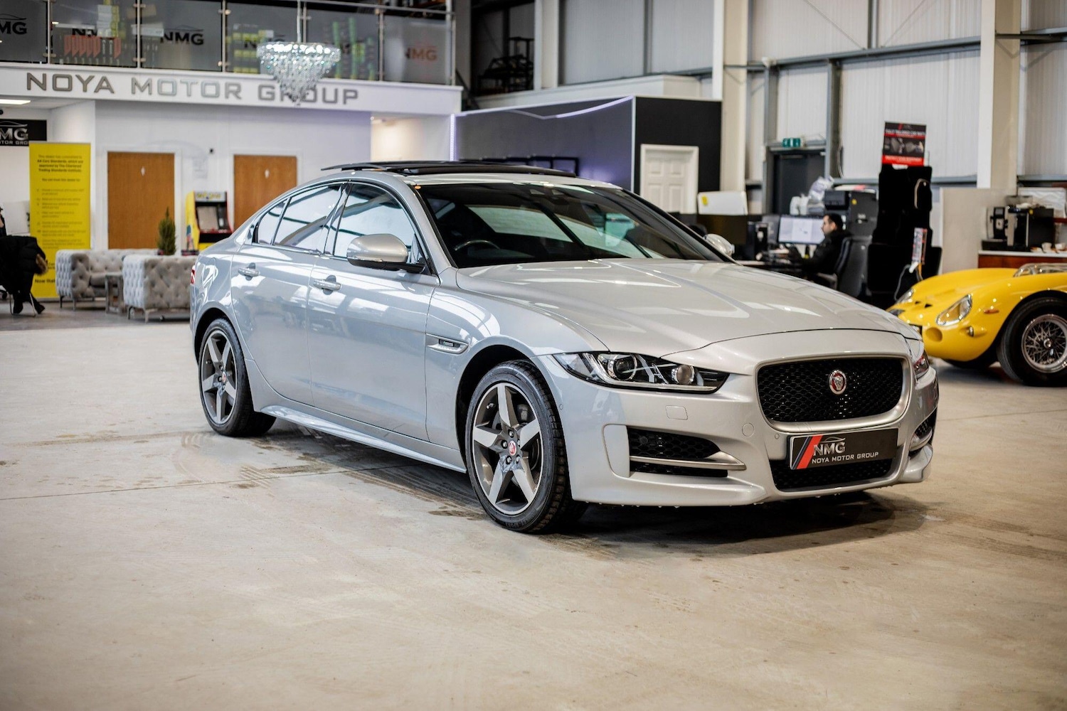 Used Jaguar XE 2017 for sale - 77109080: Photo 8
